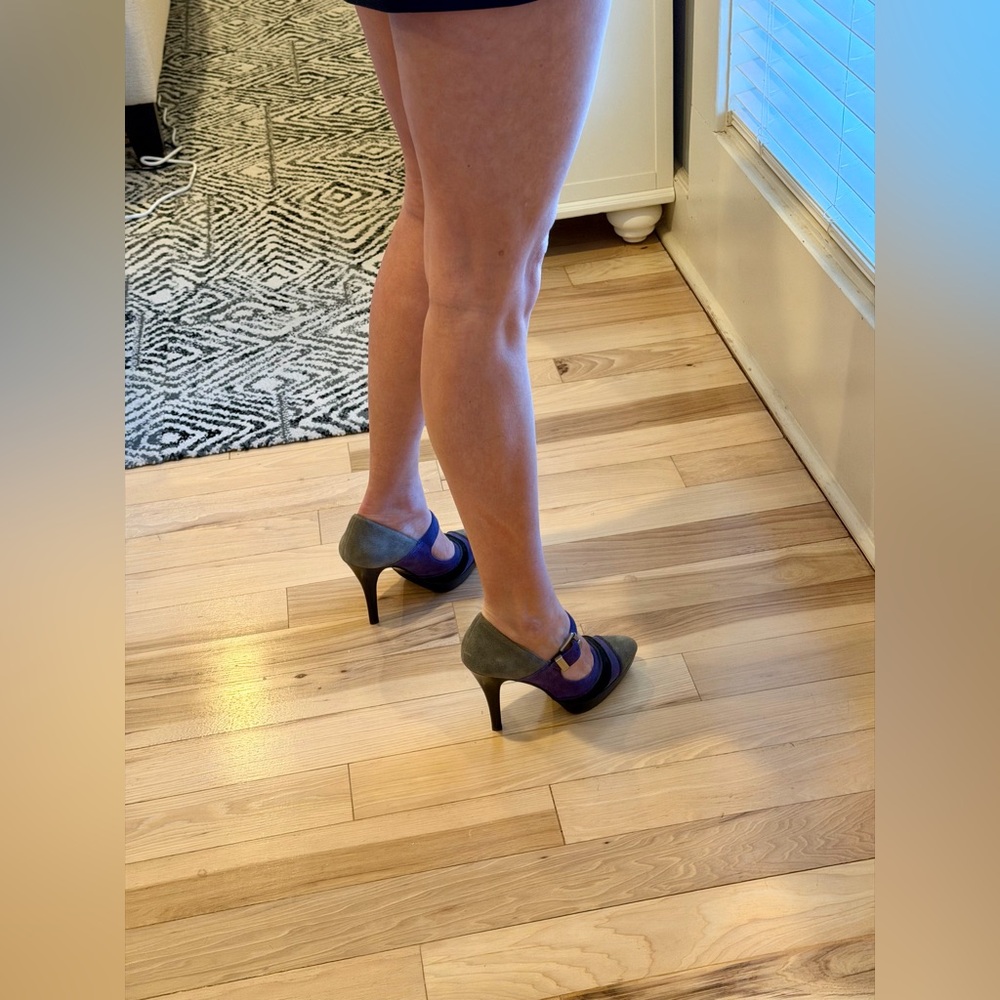 Michael Kors Parker Mary Jane Pumps! Size 6! - Picture 3 of 6